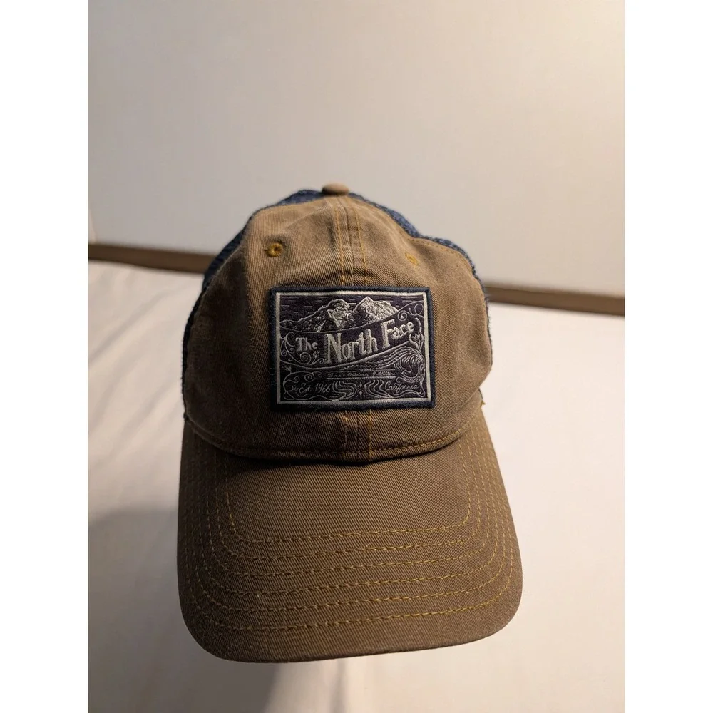 The North Face Unisex Brown Navy Mesh Trucker Hat Snapback Mountain Patch Cap